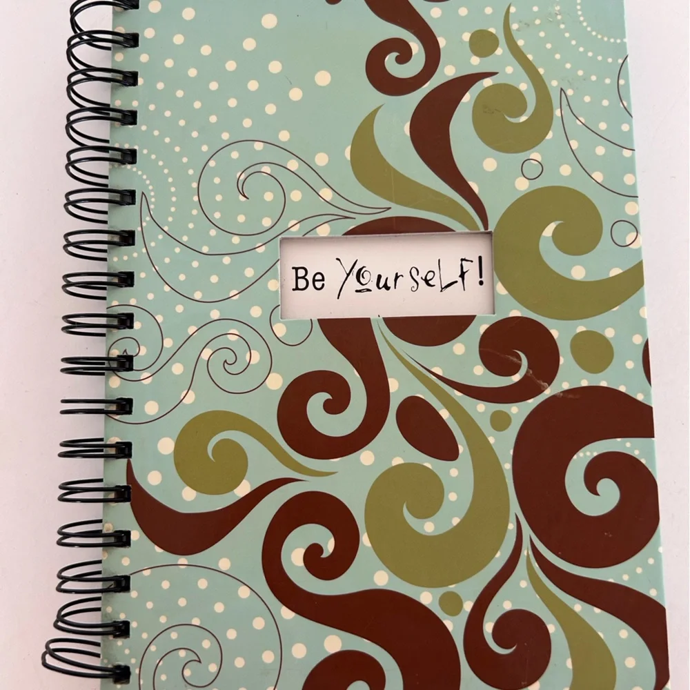 NEW SEASONS DECORATED JOURNAL NWT